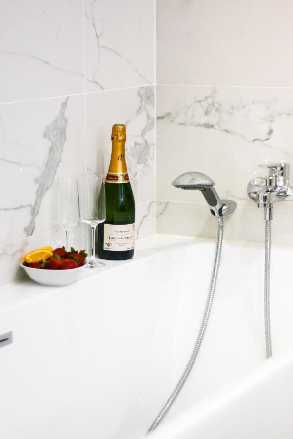 Bastille/Le Marais-Luxurious 3 Rooms Flat Paris Bagian luar foto